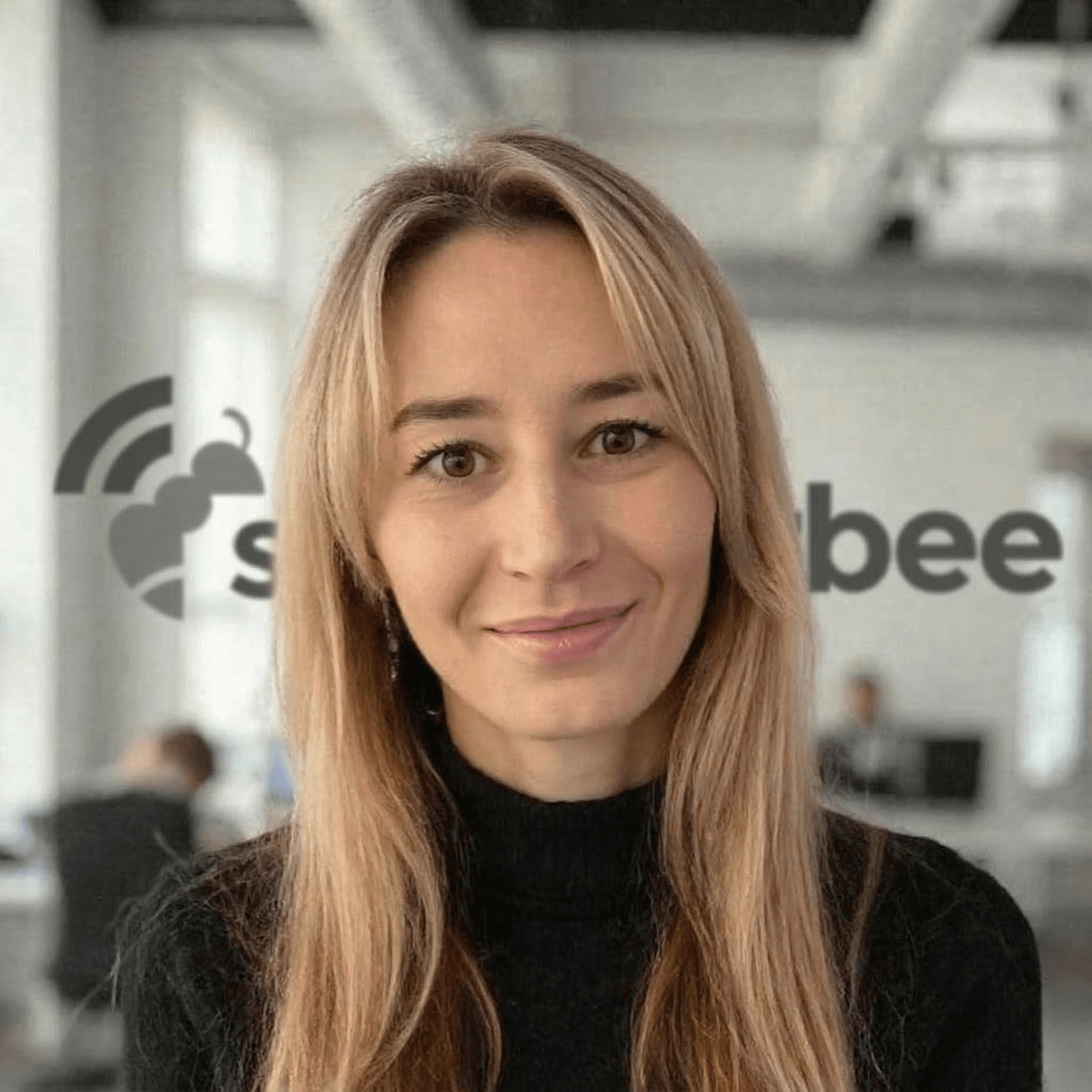 Elena Artemenko, Operations-Support & Finanzassistenz, Sensorbee